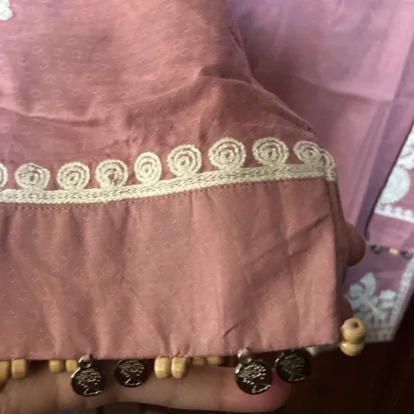 Khaadi Mauve Tunic with Cream embroidery and Trim - Picture 11 of 16